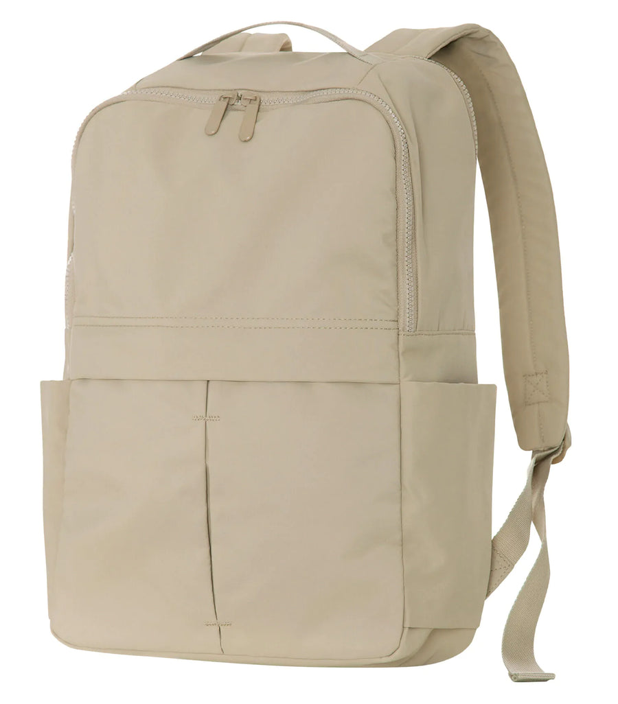 KOI® MATTE BACKPACK. 22 L.